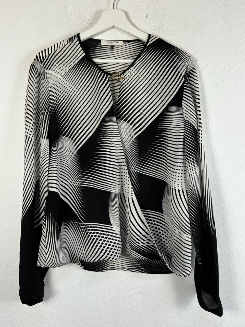 Halston Heritage Black White Abstract Print Silk Keyhole Blouse Top Size 12